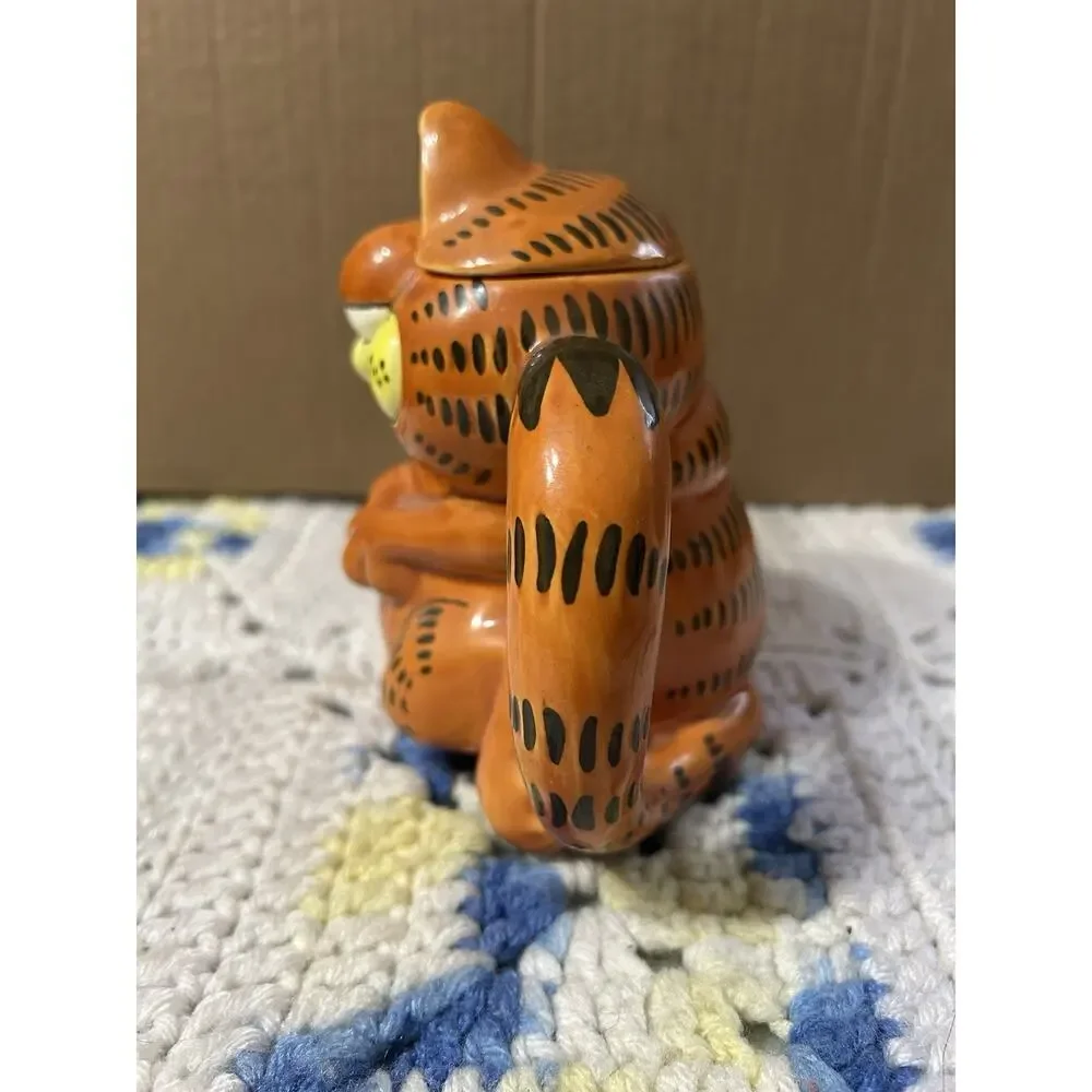 Enesco Garfield Teapot Vintage Ceramic Cat Made In Japan Jim Davis 1981